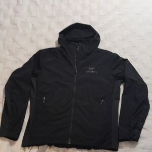 Arc'teryx Black Performance Jacket Athletic Versatility